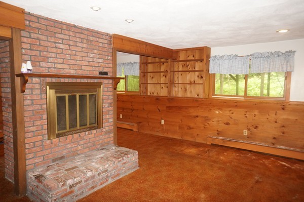 222 Harvard Road Bolton, MA 01740 - Photo 8 of 18