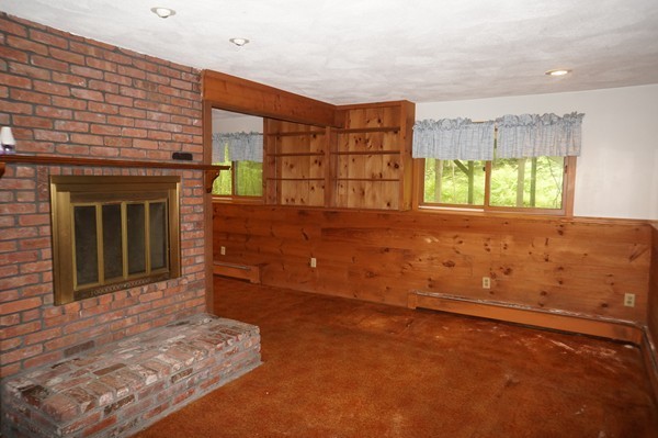 222 Harvard Road Bolton, MA 01740 - Photo 9 of 18