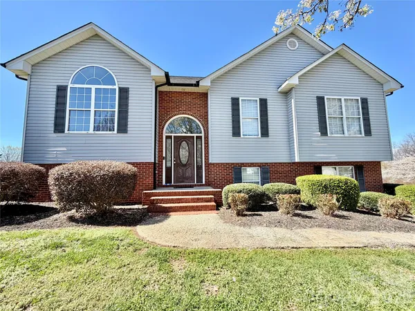 $379,900 | 15 Luther Stafford Avenue, Taylorsville, NC 28681