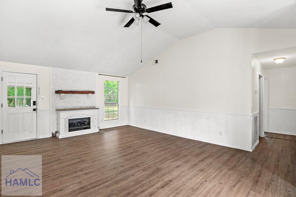 1428 Dairy Road Hinesville, GA 31313 - Photo 7 of 39 Gallery Image 7
