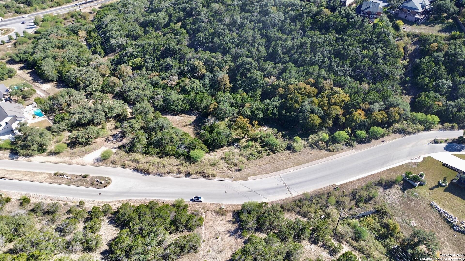 626 Winding Ravine San Antonio, TX 78258 - Photo 3 of 9