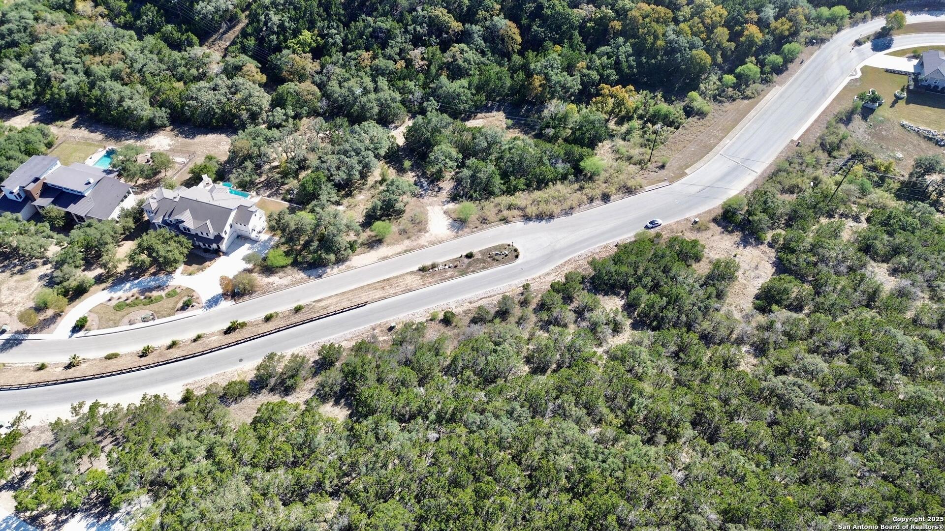 626 Winding Ravine San Antonio, TX 78258 - Photo 7 of 9