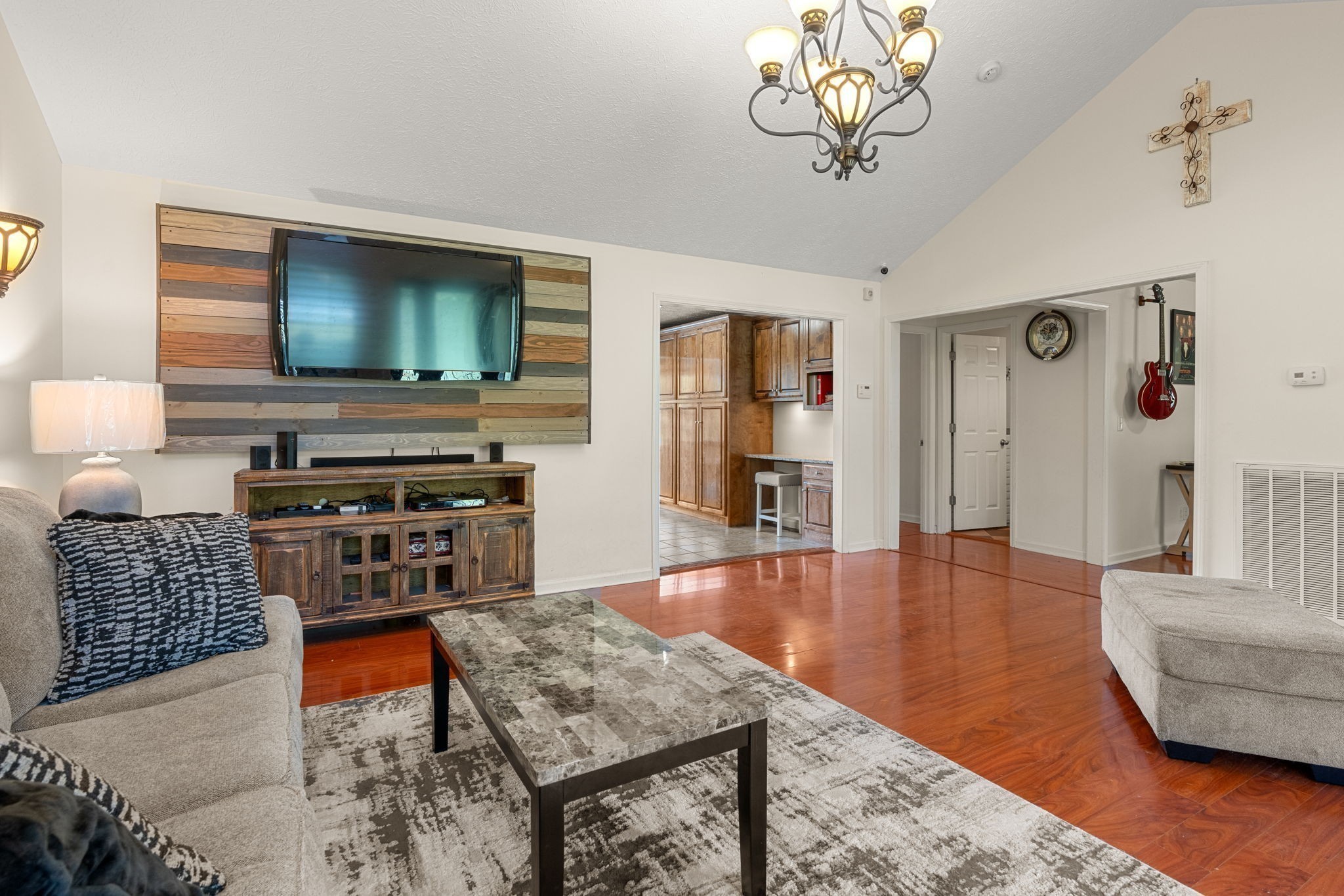 6931 Cowan Road Springfield, TN 37172 - Photo 22 of 68 a living room with furniture and a flat screen tv