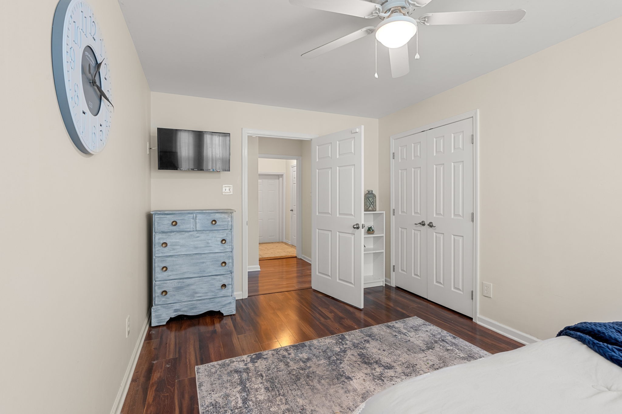 6931 Cowan Road Springfield, TN 37172 - Photo 48 of 68 a living room with furniture and a wooden floor