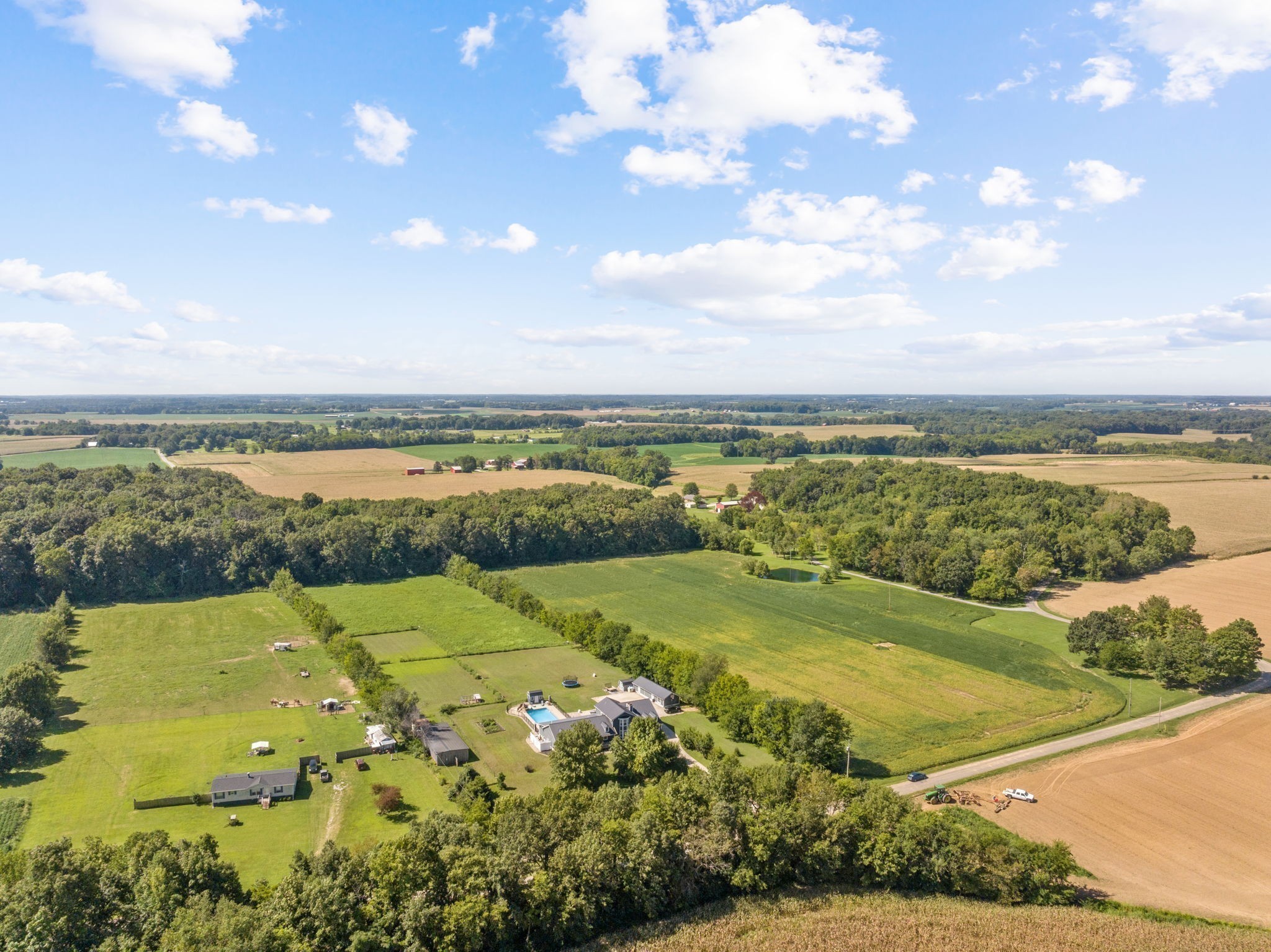 6931 Cowan Road Springfield, TN 37172 - Photo 9 of 68 a view of an ocean and beach