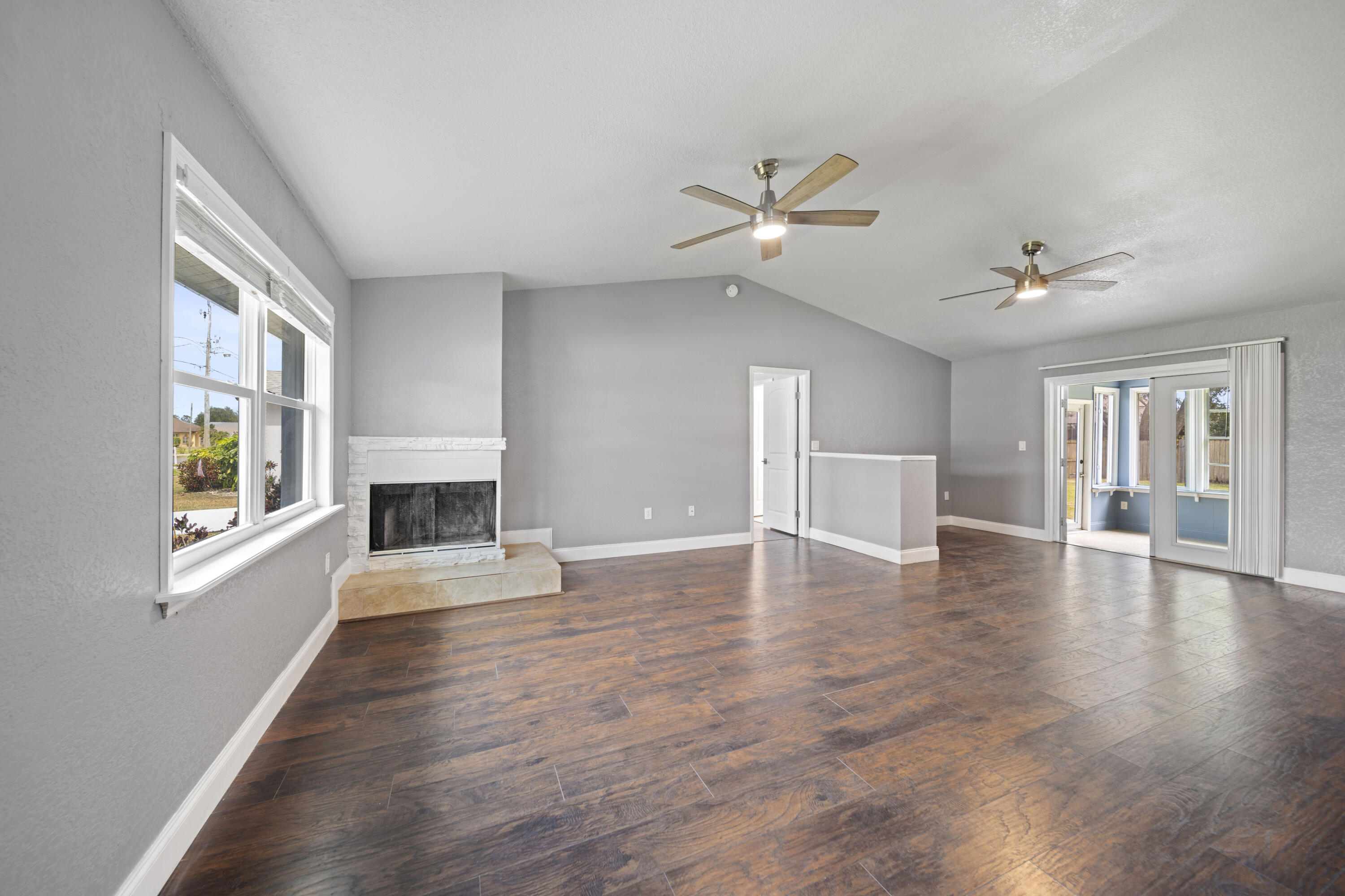 3483 Echo Ridge Place Cocoa, FL 32926 - Photo 22 of 64 Living Room