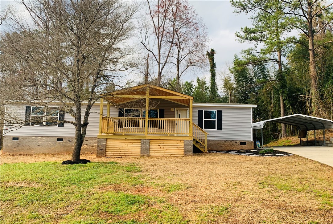 409 Simms School Road Central, SC 29630 - Photo 2 of 19