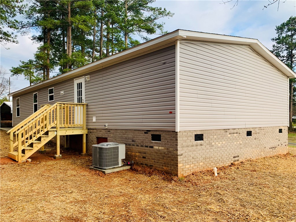 409 Simms School Road Central, SC 29630 - Photo 5 of 19