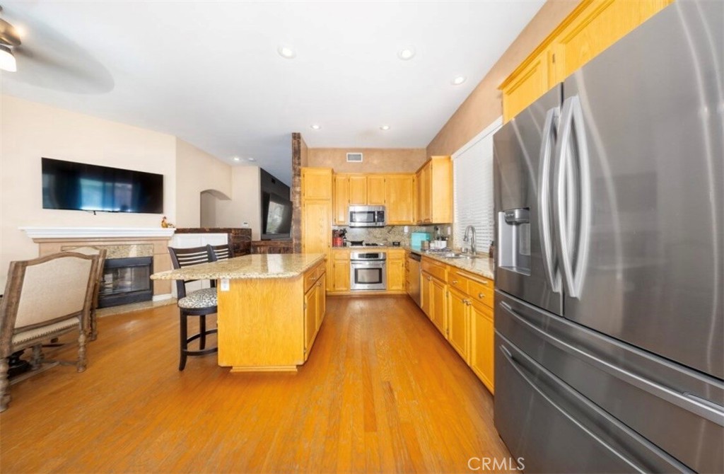 20715 Freeport Drive Riverside, CA 92508 - Photo 6 of 33