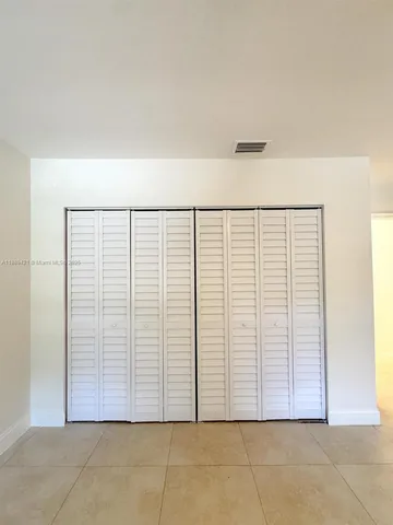 $3,000 | 1925 Sans Souci Boulevard, Unit 1925, North Miami, FL 33181