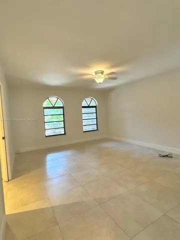 $3,000 | 1925 Sans Souci Boulevard, Unit 1925, North Miami, FL 33181