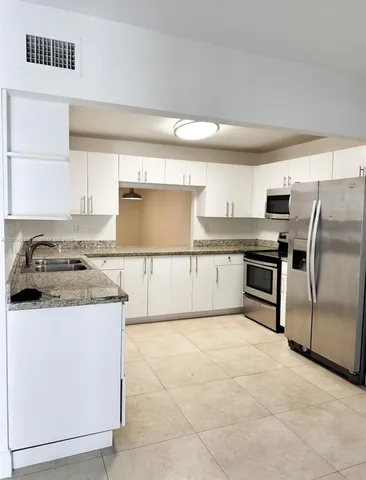$3,000 | 1925 Sans Souci Boulevard, Unit 1925, North Miami, FL 33181