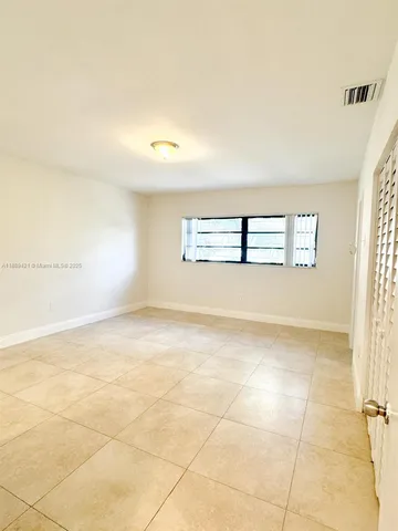 $3,000 | 1925 Sans Souci Boulevard, Unit 1925, North Miami, FL 33181