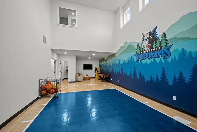 $1,200,000 | 14810 106th Avenue North, Maple Grove, MN 55369