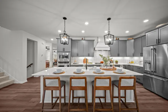 $1,200,000 | 14810 106th Avenue North, Maple Grove, MN 55369