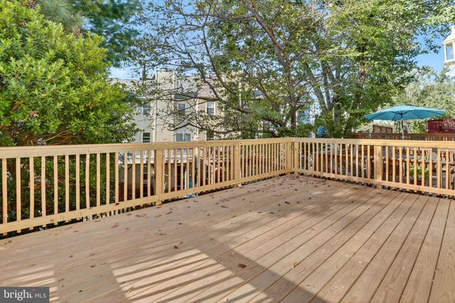 $590,000 | 886 Bayridge Drive, Gaithersburg, MD 20878