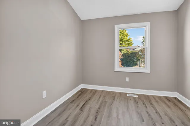 $590,000 | 886 Bayridge Drive, Gaithersburg, MD 20878