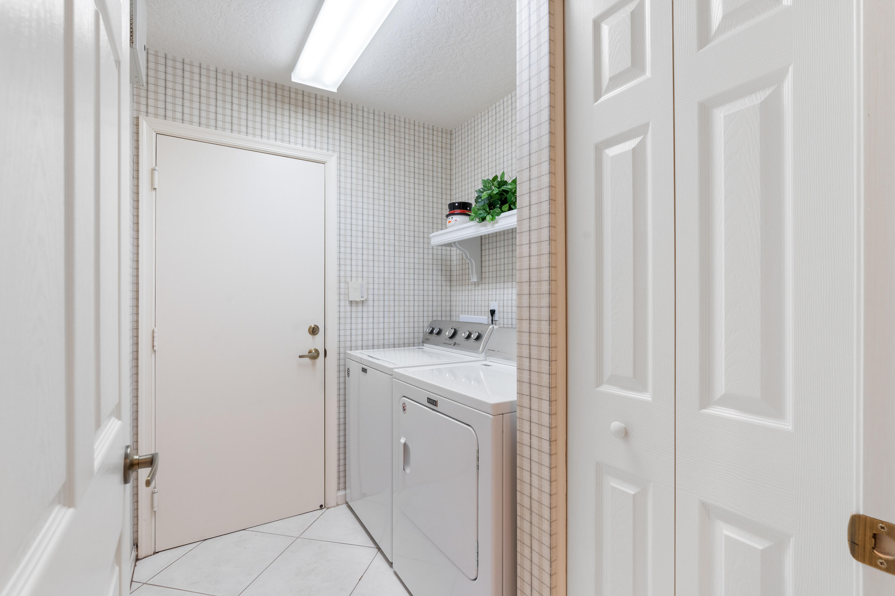 7303 Falls Road East Boynton Beach, FL 33437 - Photo 23 of 24 7303 Falls Road E Boynton Beach FL-111