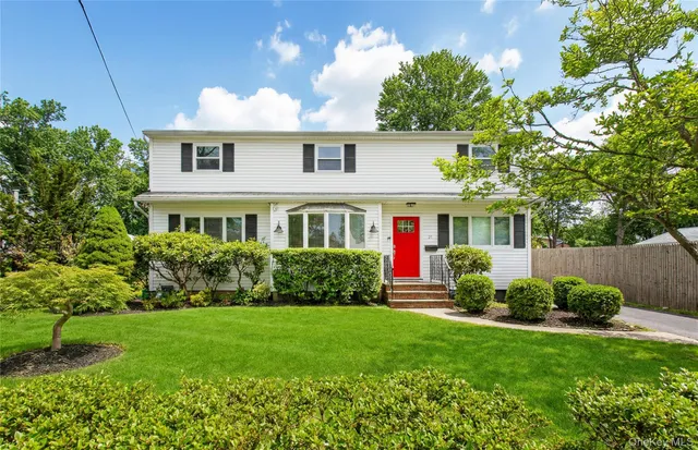 $649,900 | 21 Innis Avenue, Ronkonkoma, NY 11779