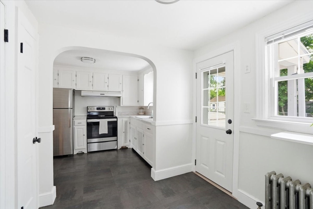 4 Ponkapoag Way Canton, MA 02021 - Photo 6 of 30