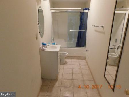 8638 Willow Run Road Baltimore, MD 21244 - Photo 15 of 23 Bath
