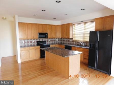 8638 Willow Run Road Baltimore, MD 21244 - Photo 19 of 23 Kitchen