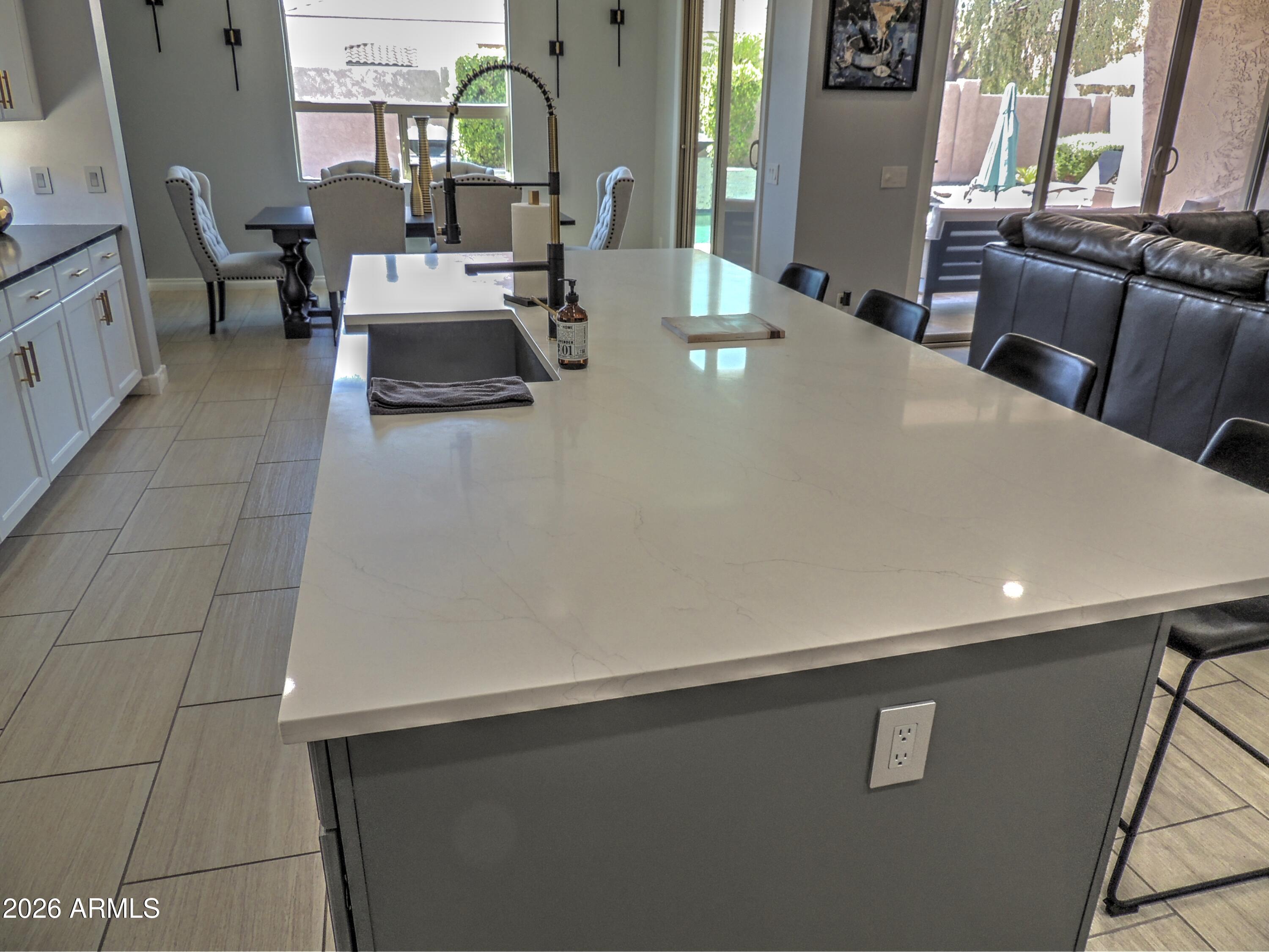 229 East Powell Way Chandler, AZ 85249 - Photo 11 of 32