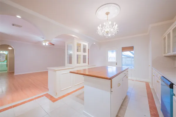 $2,550 | 9414 Lerin Lane, Sugar Land, TX 77498