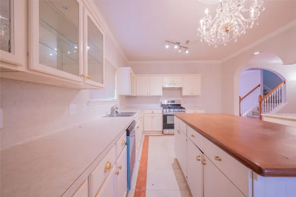 $2,550 | 9414 Lerin Lane, Sugar Land, TX 77498