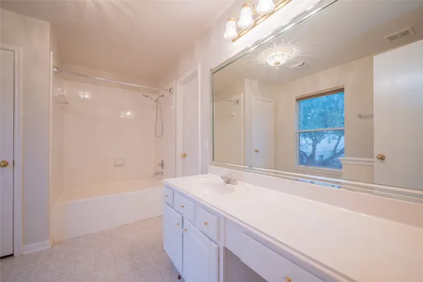 $2,550 | 9414 Lerin Lane, Sugar Land, TX 77498