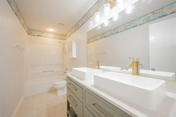 $2,550 | 9414 Lerin Lane, Sugar Land, TX 77498