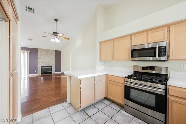 $1,835 | 10017 Oak Creek Canyon Avenue, Las Vegas, NV 89147