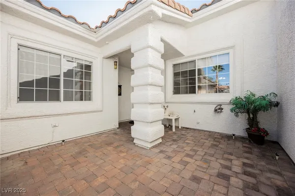 $1,835 | 10017 Oak Creek Canyon Avenue, Las Vegas, NV 89147