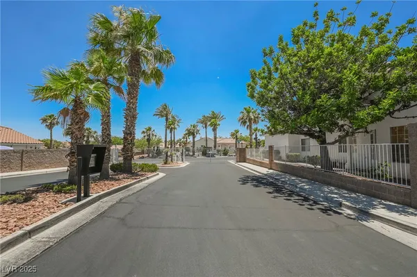 $1,835 | 10017 Oak Creek Canyon Avenue, Las Vegas, NV 89147