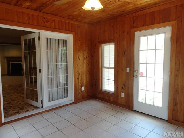 372 Country Club Road Camden, NC 27921 - Photo 8 of 22 Sun Room