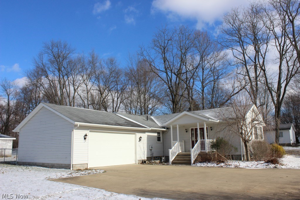 2937 Mayfair Road Akron, OH 44312 - Photo 2 of 26 2 bedroom, 2 bath ranch with 1728 sq feet*