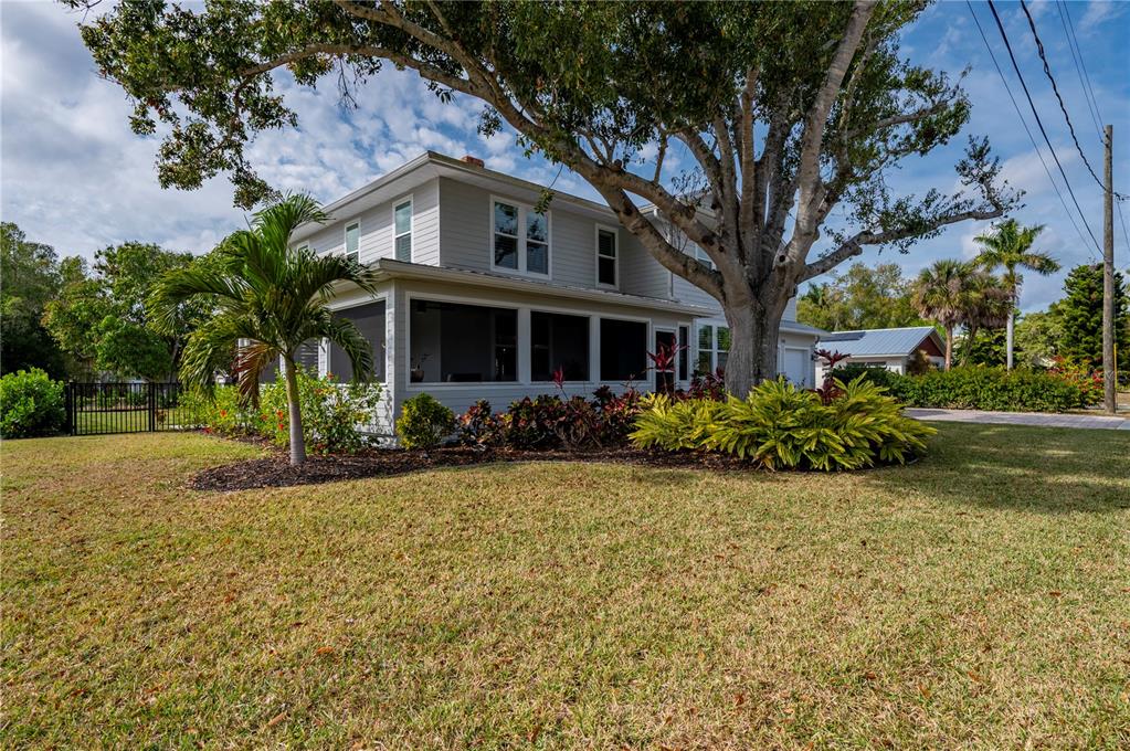359 Gill Street Punta Gorda, FL 33950 - Photo 10 of 83