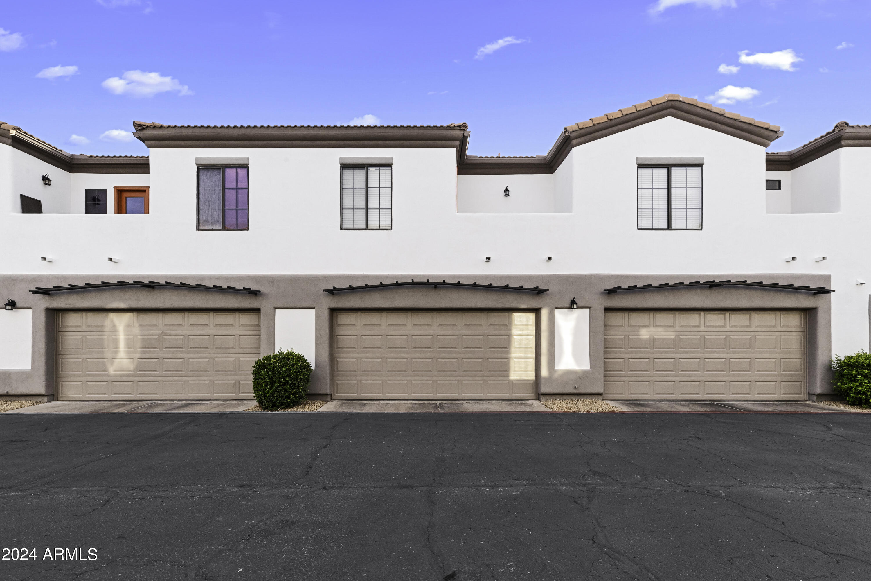 3150 East Beardsley Road, Unit 1081 Phoenix, AZ 85050 - Photo 54 of 69 3150_E_BEARDSLEY_RD_1081_AC4I9164