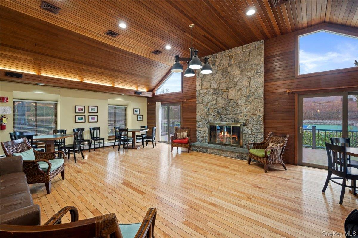 37 Greenway Lane Rye Brook, NY 10573 - Photo 19 of 21 Clubhouose