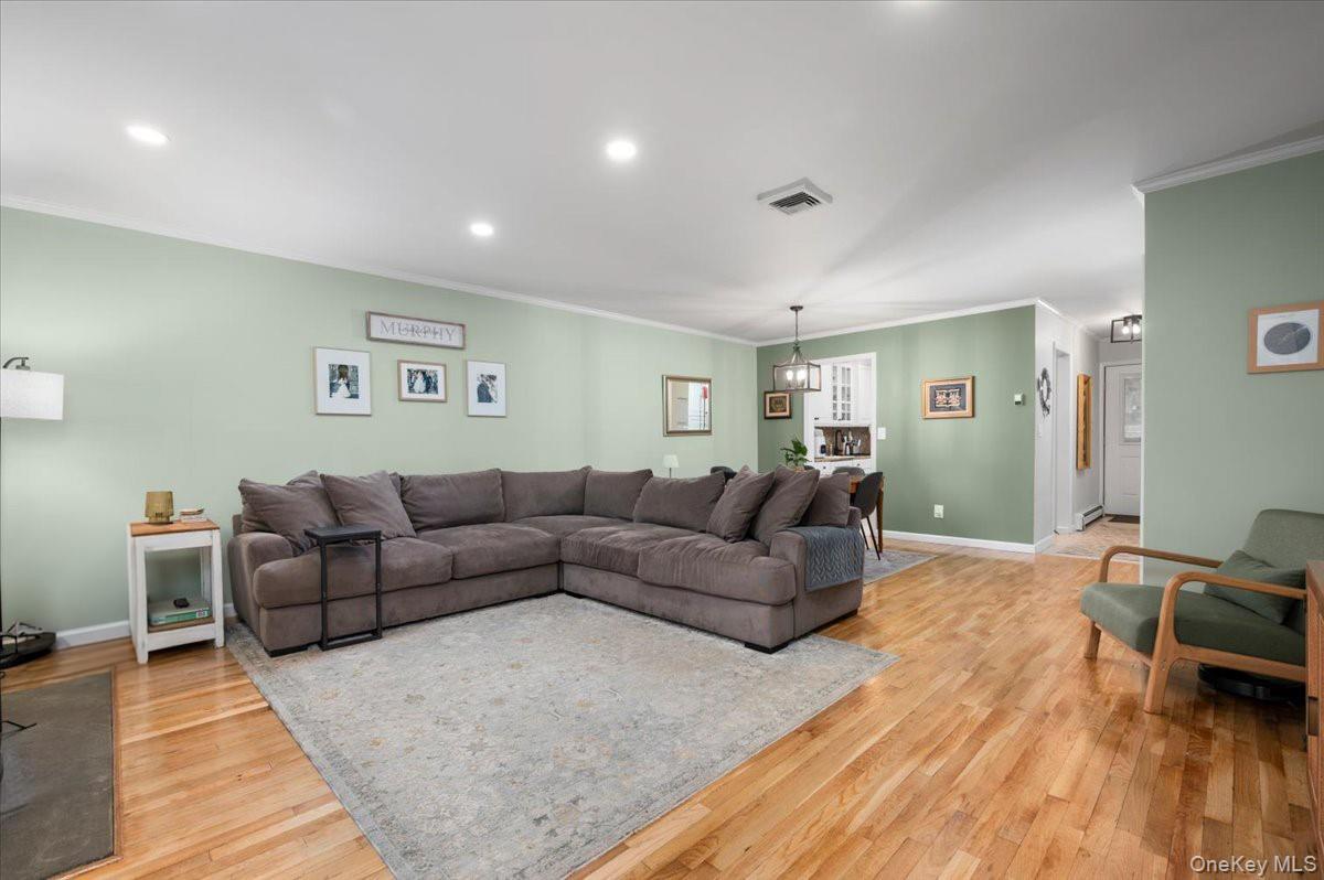 37 Greenway Lane Rye Brook, NY 10573 - Photo 6 of 21