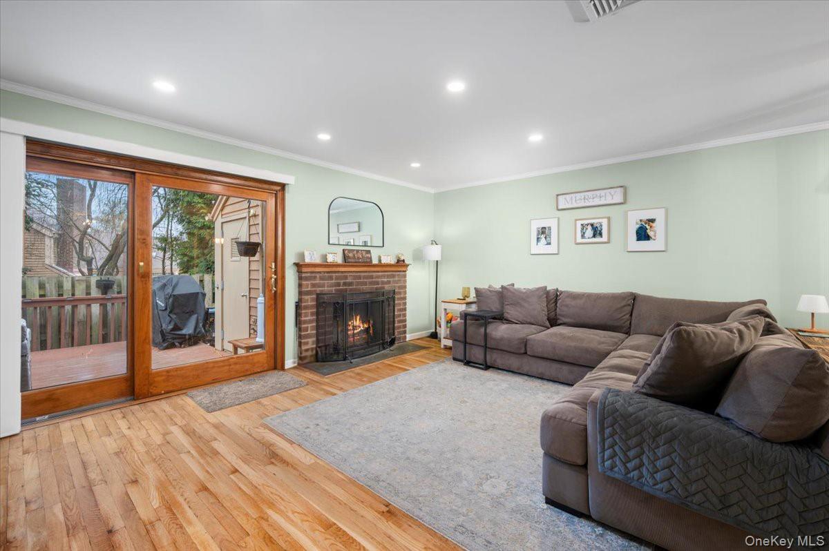 37 Greenway Lane Rye Brook, NY 10573 - Photo 7 of 21