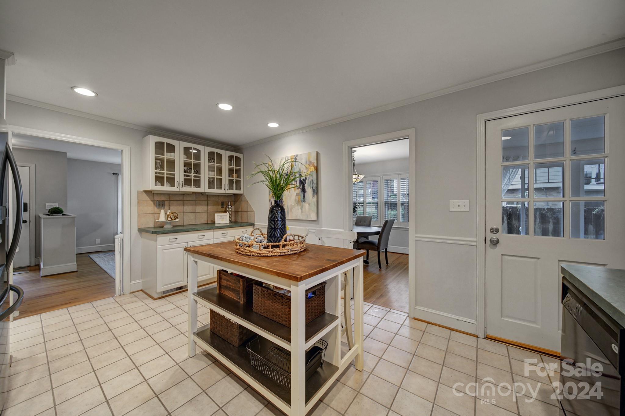 6053 Brookhaven Road Charlotte, NC 28210 - Photo 17 of 40 Gallery Image 17