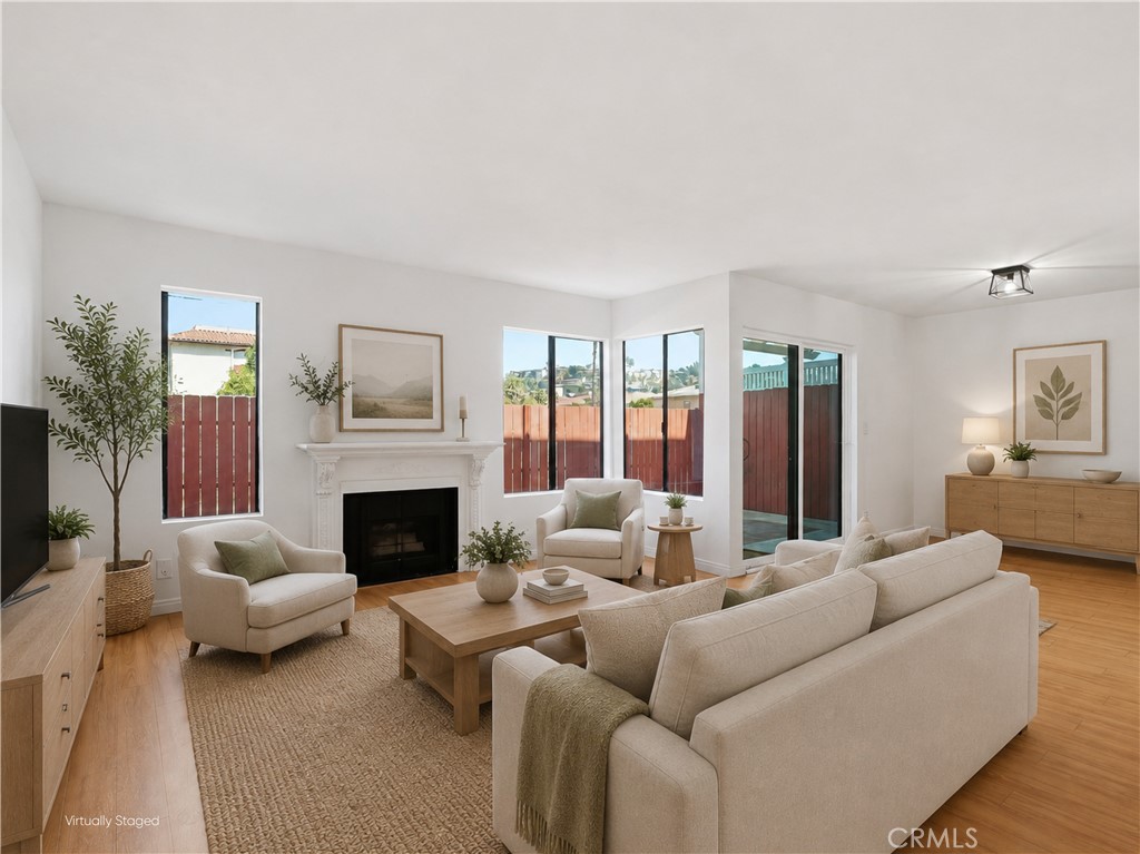 1000 East Windsor Road, Unit 9 Glendale, CA 91205 - Photo 3 of 19