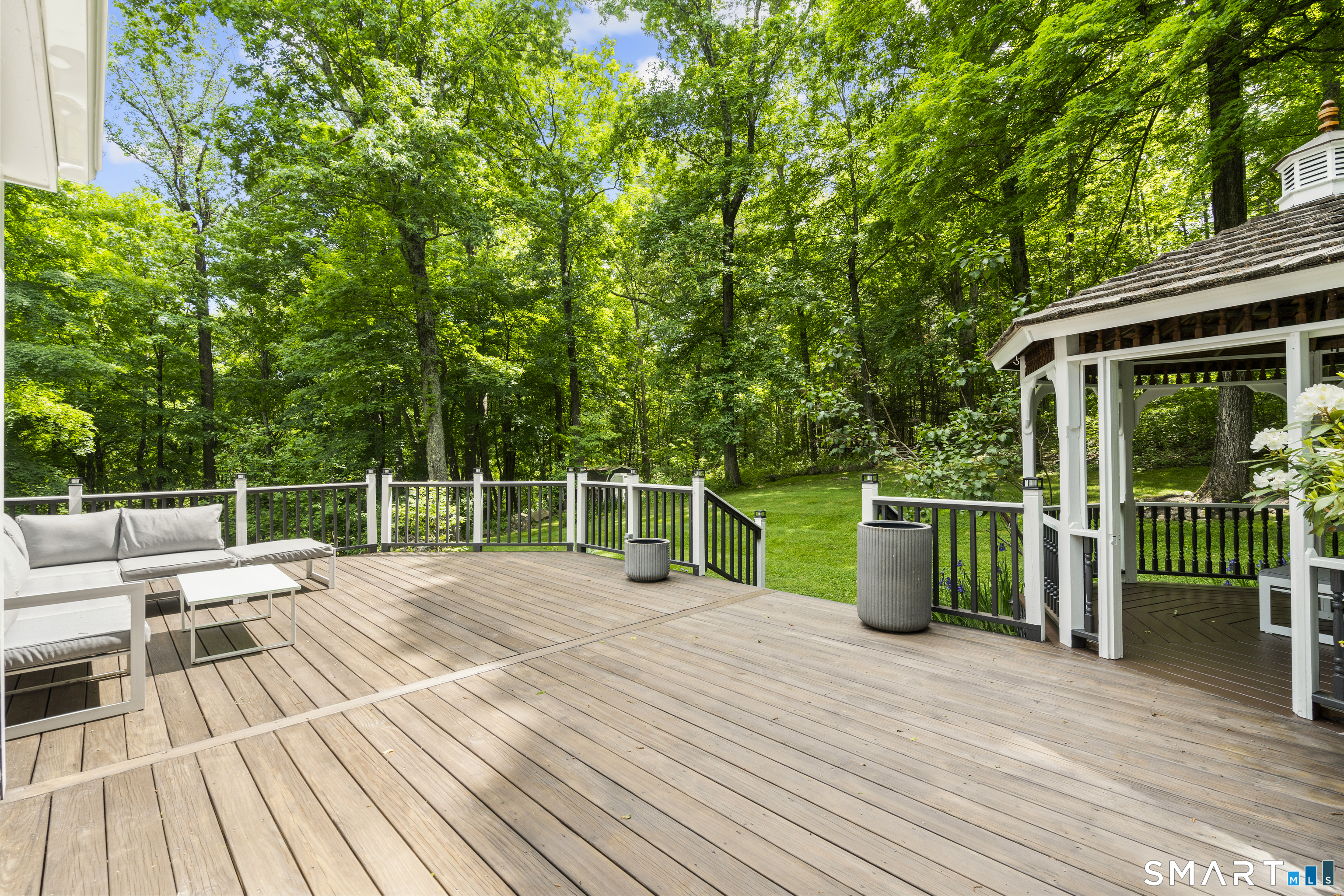 250 Thunder Lake Road Wilton, CT 06897 - Photo 28 of 40