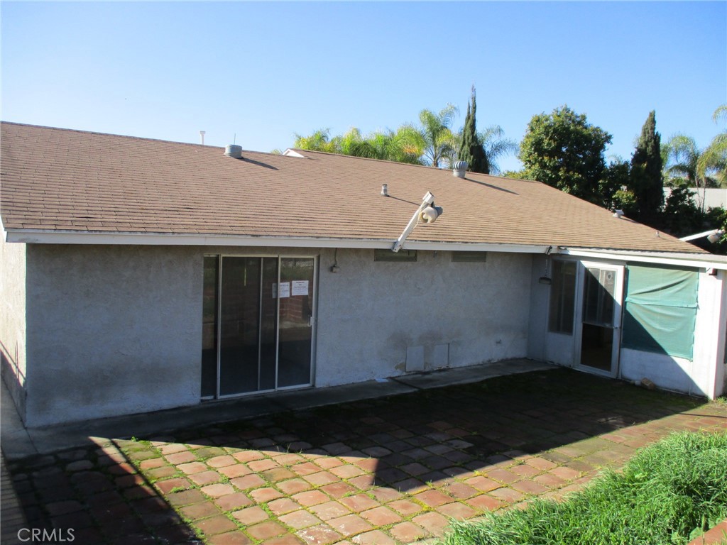 560 West 10th Street Perris, CA 92570 - Photo 24 of 28 Rear