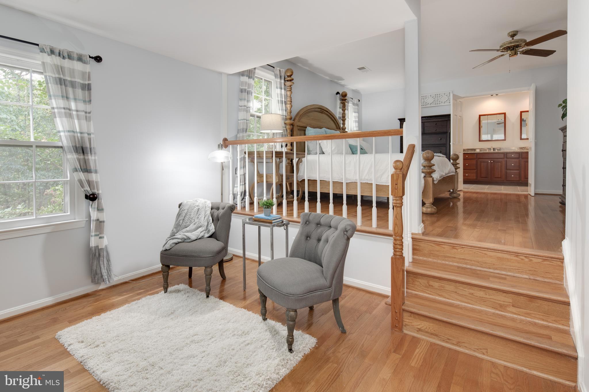 11005 Birdfoot Court Reston, VA 20191 - Photo 9 of 28 Master suite sitting room.