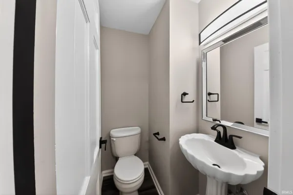 $243,500 | 1710 Idlewild Drive, Richmond, IN 47374