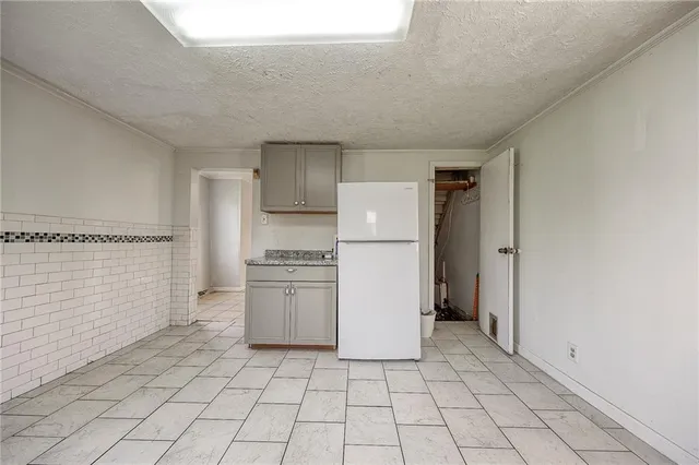 $130,000 | 627 Rostraver Road, Belle Vernon, PA 15012