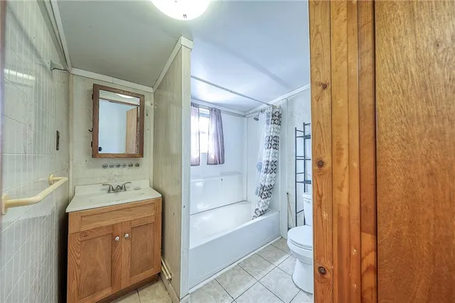 $130,000 | 627 Rostraver Road, Belle Vernon, PA 15012