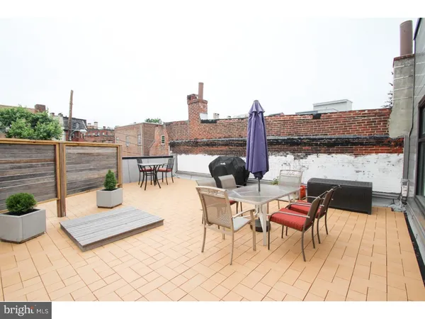 $2,850 | 551 North Lawrence Street, Unit 3, Philadelphia, PA 19123